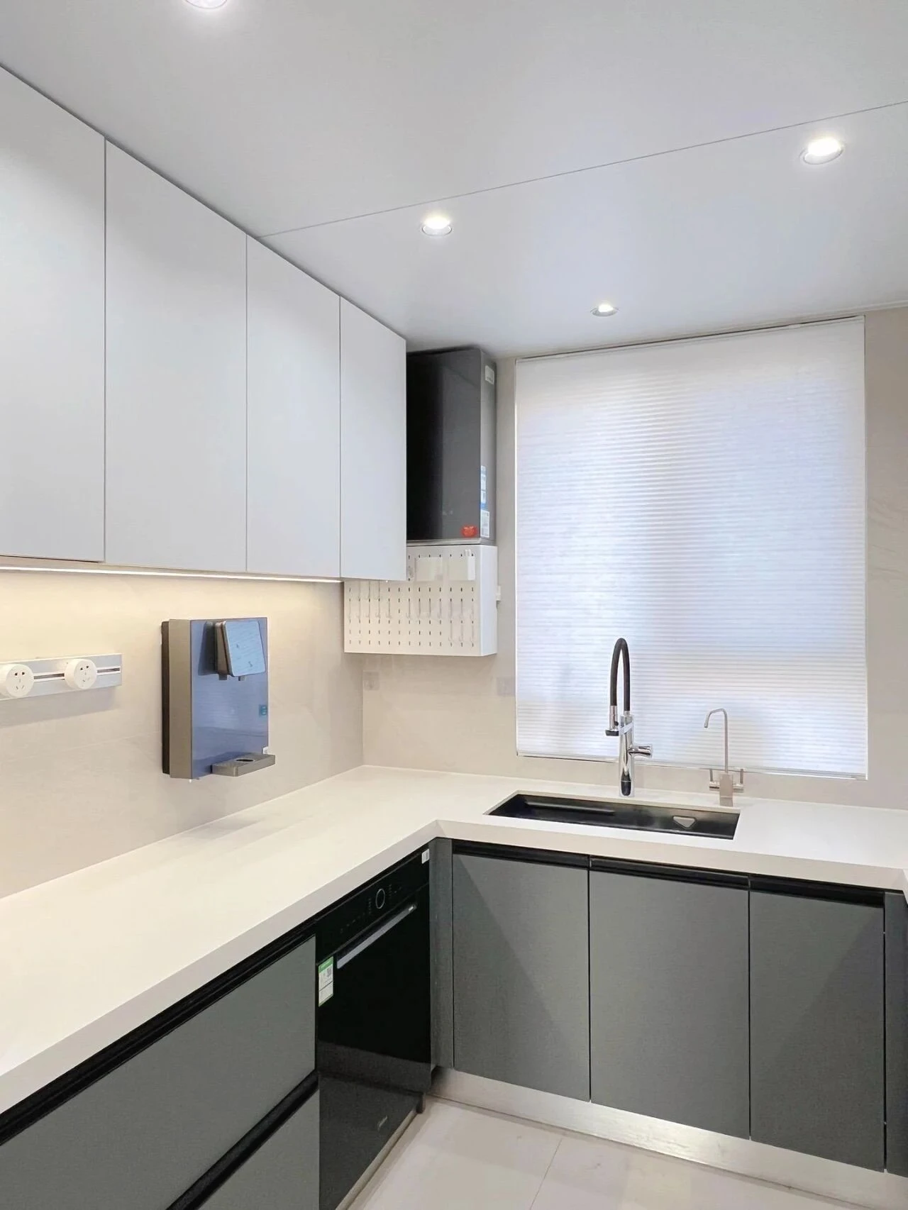 微信图片_2025-12-13_100224_003.jpg 微信图片_2025-12-13_100224_003.jpg