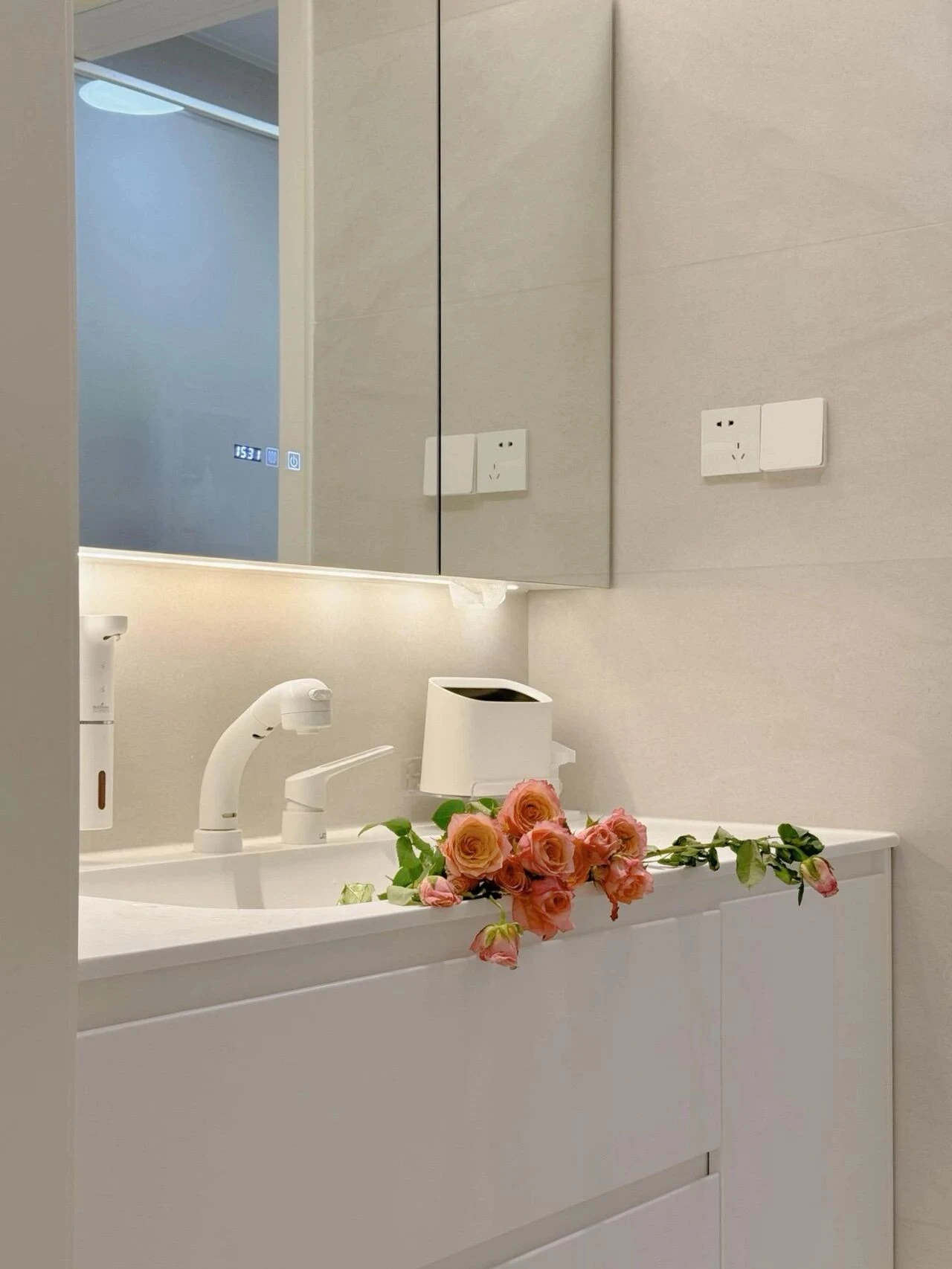 微信图片_2025-12-13_100229_838.jpg 微信图片_2025-12-13_100229_838.jpg