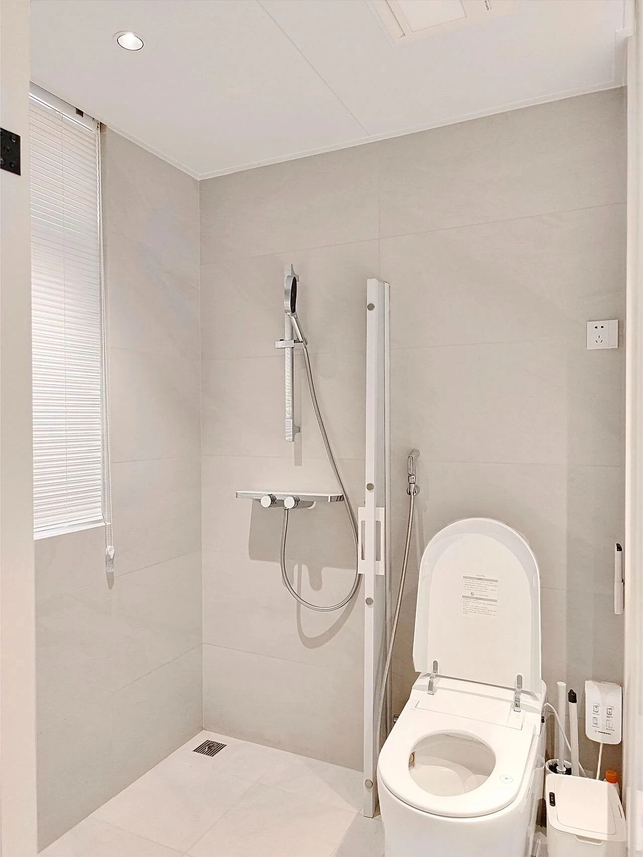 微信图片_2025-12-13_100235_100.jpg 微信图片_2025-12-13_100235_100.jpg