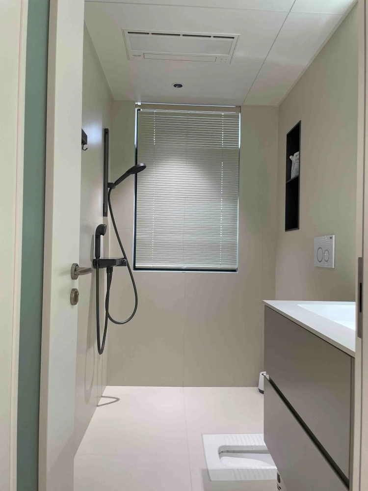 奶油风卧室装修案例图