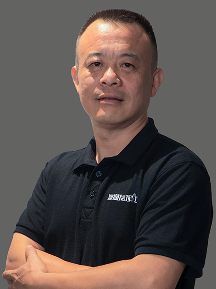 资深工程项目工长：冯细腾