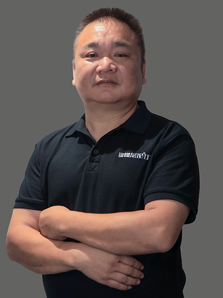 资深工程项目工长：蒋世元