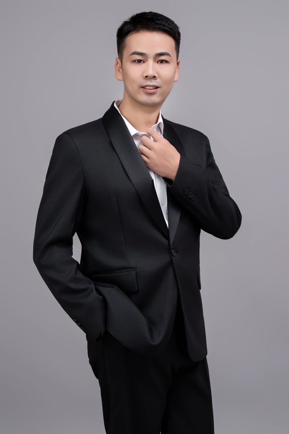袁焱青 工龄21年 项目经理