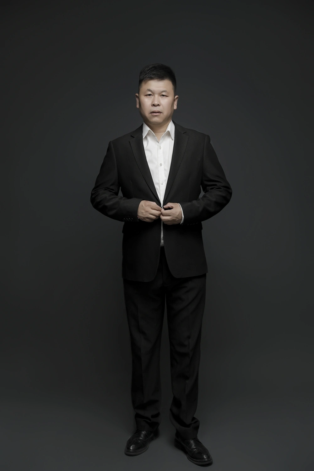 王飞翔 工龄20年 项目经理