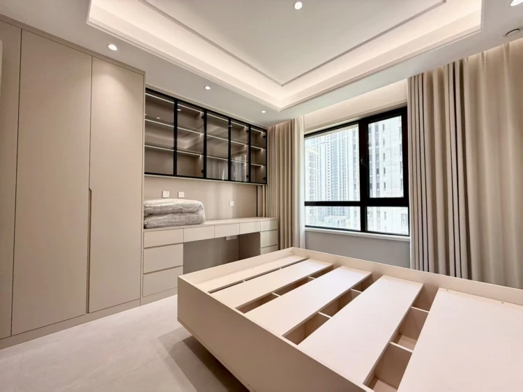 石湾天山巴扎里小高层户型装修布局解析