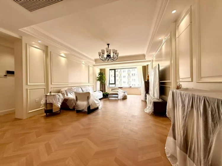 乌鲁木齐石湾天山巴扎里南北通透两居储物空间设计