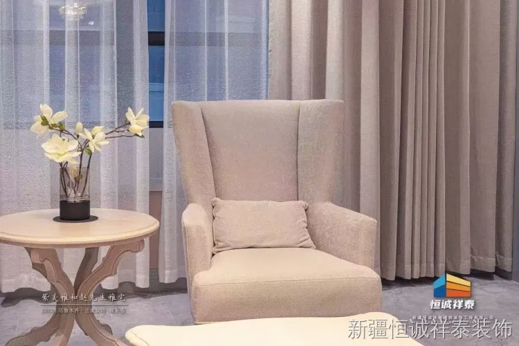 玄关装修案例图