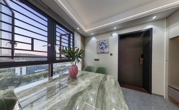 东莞卧龙山水月湾115㎡餐厅局促 餐边柜怎么选不踩坑