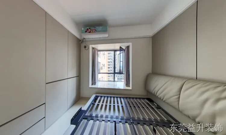 客厅装修案例图