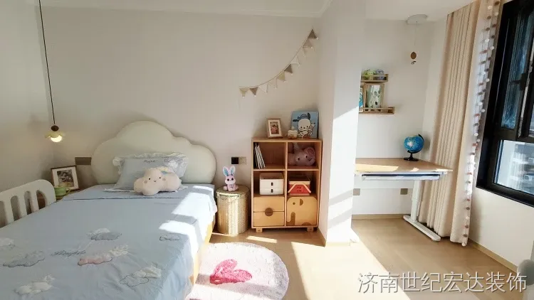 客厅装修案例图
