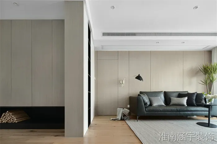 现代简约客厅装修案例图