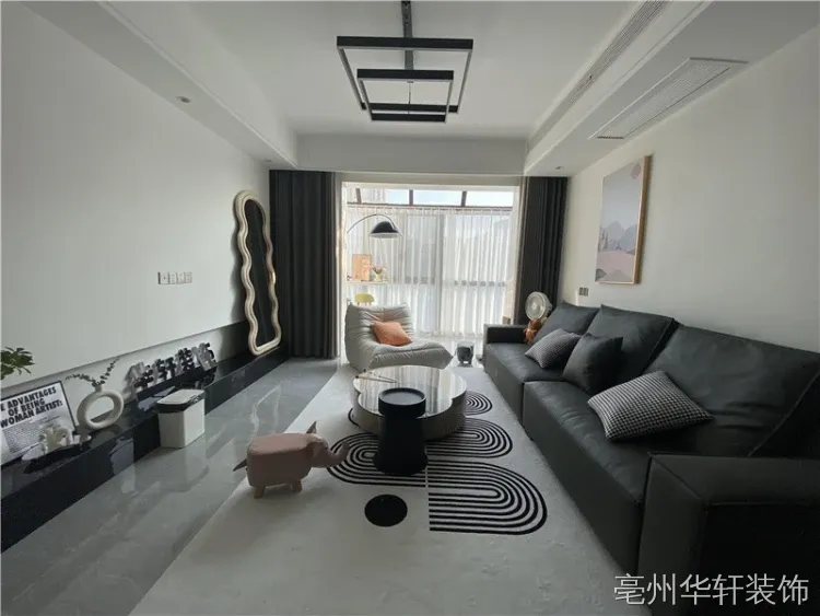 现代简约装修案例图