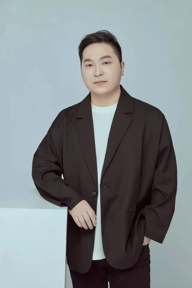 秦兴宇