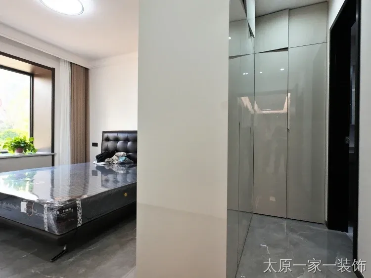 阳台装修案例图