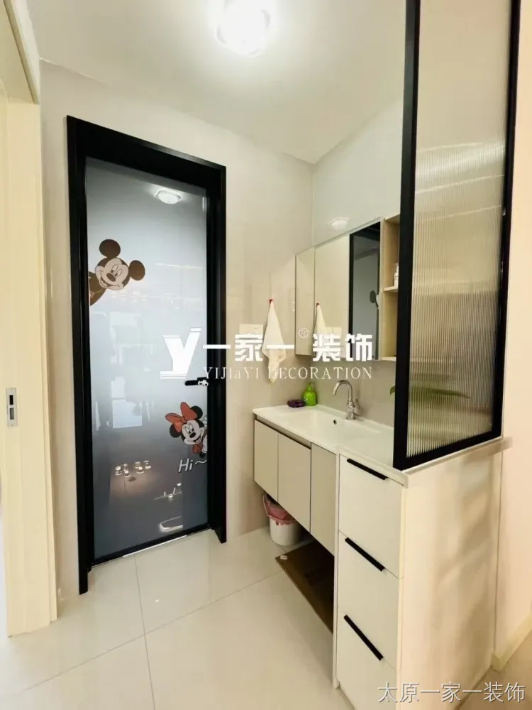 现代简约装修案例图