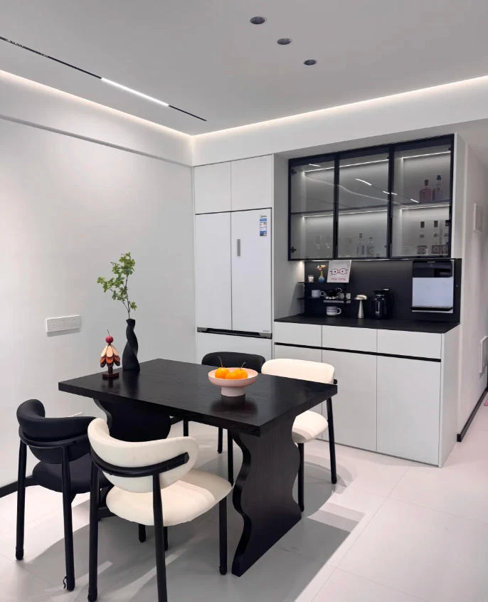 现代简约装修案例图