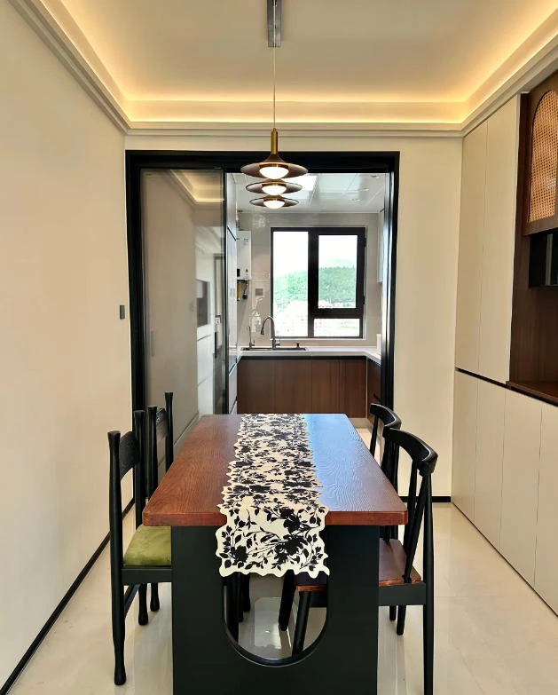 餐厅装修案例图