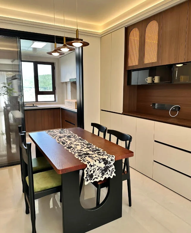 餐厅装修案例图