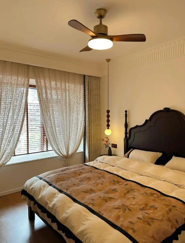 卧室装修案例图