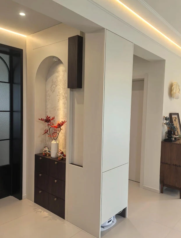 玄关装修案例图