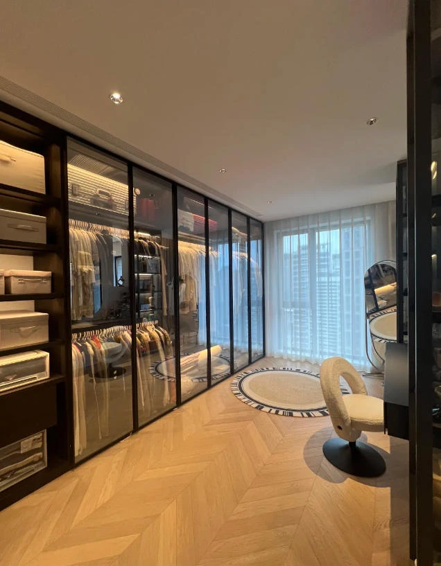 衣帽间装修案例图