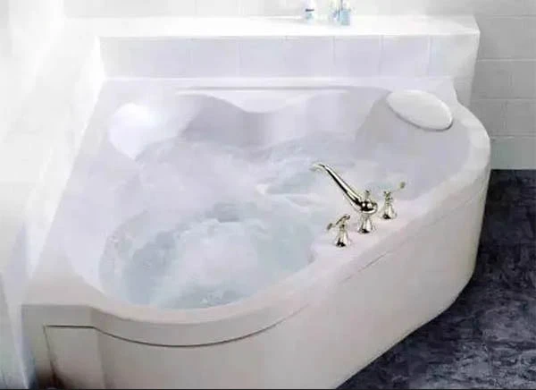 关于浴缸的争议7 副本.jpg