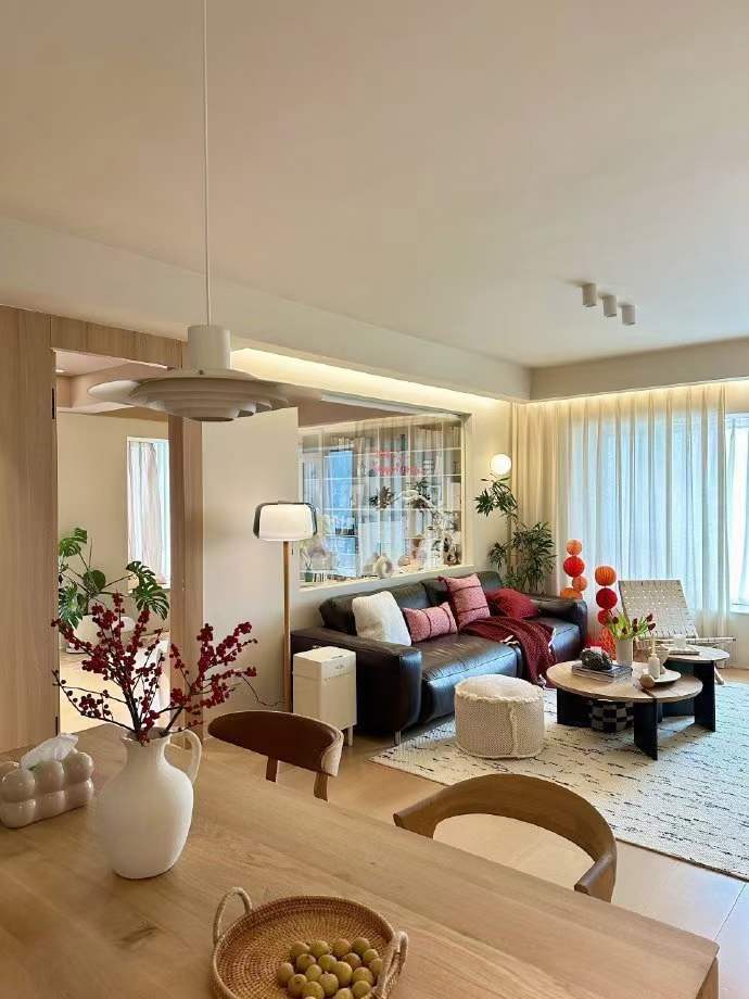 原木风卧室装修案例图