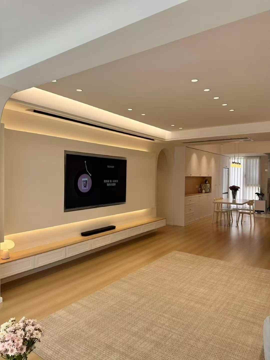 原木风餐厅装修案例图