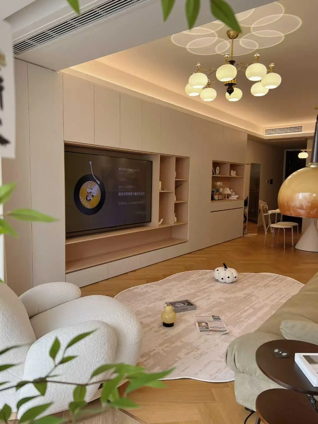 原木风厨房装修案例图