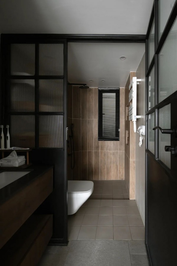 玄关装修案例图