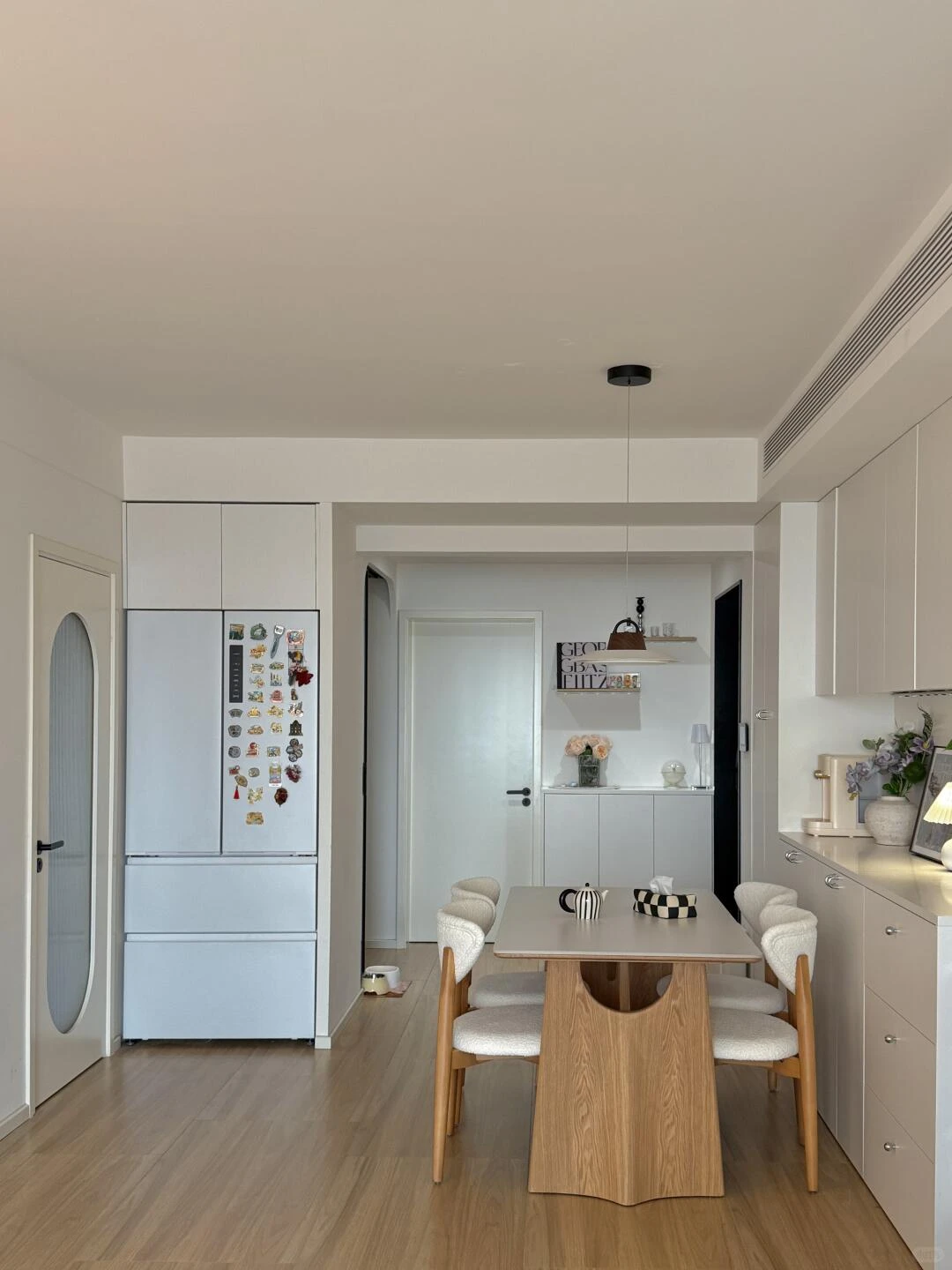 客厅装修案例图