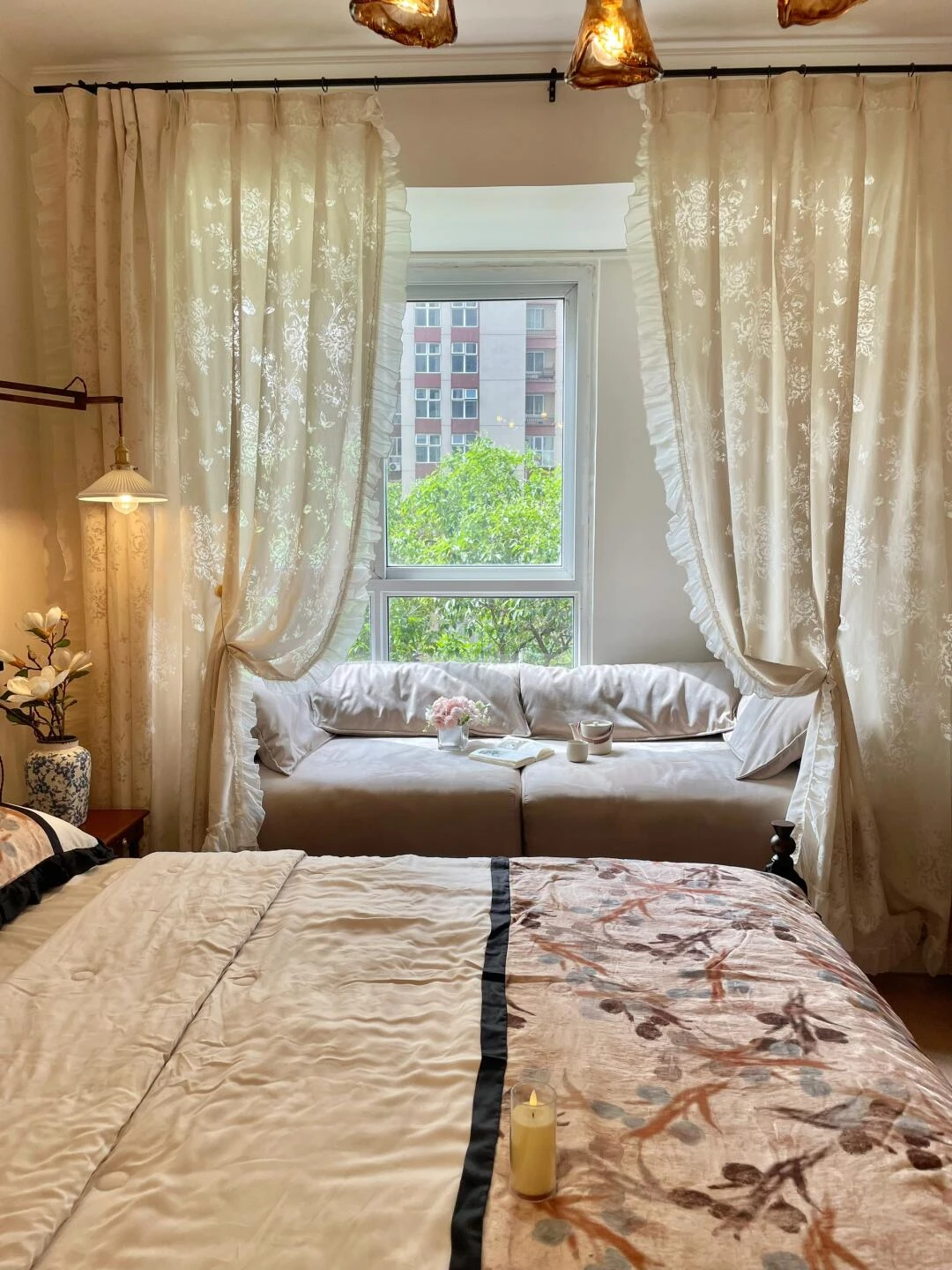 卧室装修案例图